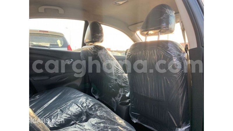 Big with watermark nissan versa ashanti import dubai 49958