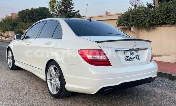 Buy Used Mercedes‒Benz C–Class White Car in Accra in Greater Accra Buy Used Mercedes‒Benz C–Class White Car in Accra in Greater Accra