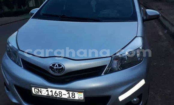 Sayi Na hannu Toyota Yaris Azurfa Mota in Accra a Greater Accra