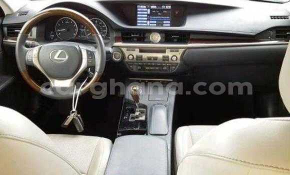 Sayi Na hannu Lexus ES White Mota in Accra a Greater Accra Sayi Na hannu Lexus ES White Mota in Accra a Greater Accra