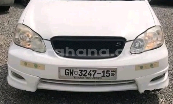 Sayi Na hannu Toyota Corolla White Mota in Accra a Greater Accra Sayi Na hannu Toyota Corolla White Mota in Accra a Greater Accra