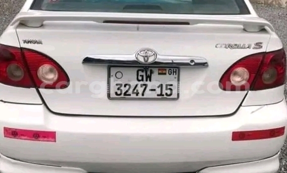 Sayi Na hannu Toyota Corolla White Mota in Accra a Greater Accra Sayi Na hannu Toyota Corolla White Mota in Accra a Greater Accra