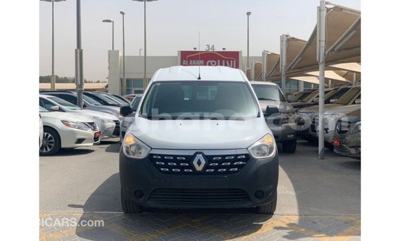 Sayi Imported Renault 19 White Mota in Import - Dubai a Ashanti Sayi Imported Renault 19 White Mota in Import - Dubai a Ashanti