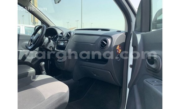 Sayi Imported Renault 19 White Mota in Import - Dubai a Ashanti Sayi Imported Renault 19 White Mota in Import - Dubai a Ashanti