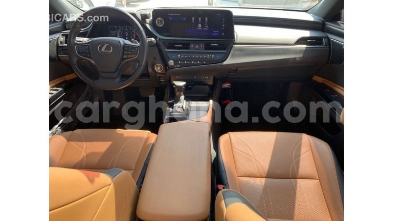 Big with watermark lexus es ashanti import dubai 50074