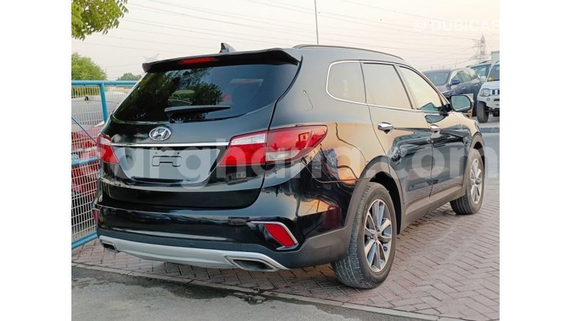 Big with watermark hyundai santa fe ashanti import dubai 50097