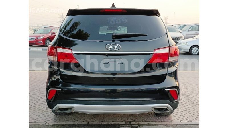 Big with watermark hyundai santa fe ashanti import dubai 50097