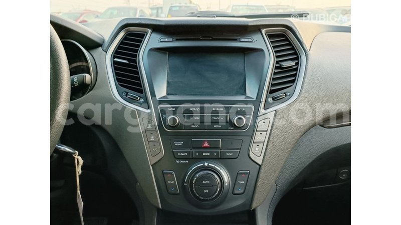 Big with watermark hyundai santa fe ashanti import dubai 50097