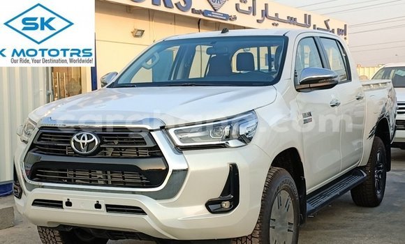 Sayi Imported Toyota Hilux White Mota in Import - Dubai a Ashanti Sayi Imported Toyota Hilux White Mota in Import - Dubai a Ashanti