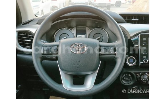 Sayi Imported Toyota Hilux White Mota in Import - Dubai a Ashanti Sayi Imported Toyota Hilux White Mota in Import - Dubai a Ashanti