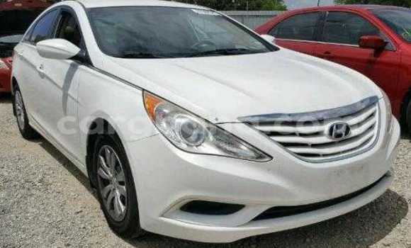 Buy Used Hyundai Sonata White Car in Accra in Greater Accra