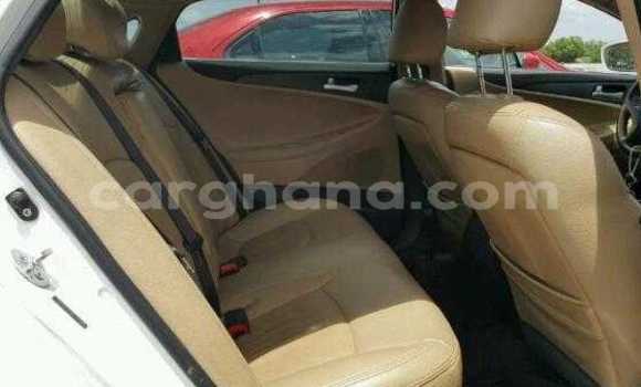 Buy Used Hyundai Sonata White Car in Accra in Greater Accra Buy Used Hyundai Sonata White Car in Accra in Greater Accra