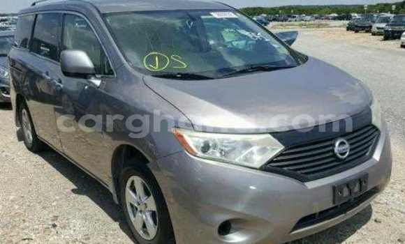Ra Àlòkù Nissan Quest Silver Ọkọ̀ in Accra ni Greater Accra
