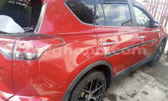 Sayi Na hannu Toyota RAV4 Red Mota in Accra a Greater Accra Sayi Na hannu Toyota RAV4 Red Mota in Accra a Greater Accra
