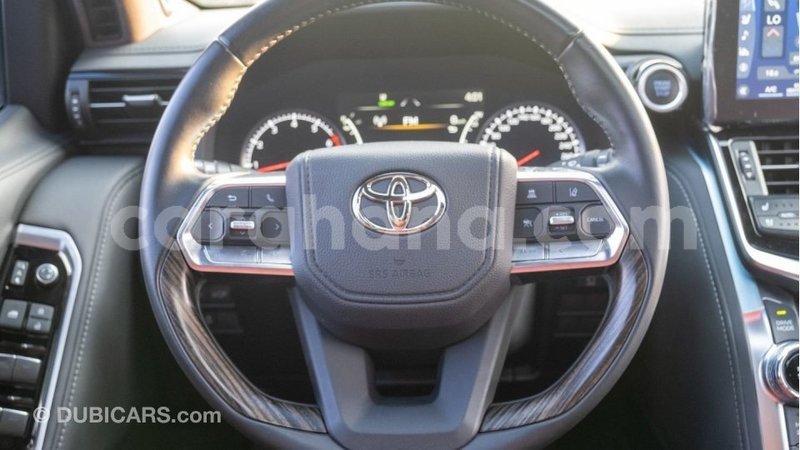 Big with watermark toyota land cruiser ashanti import dubai 50151