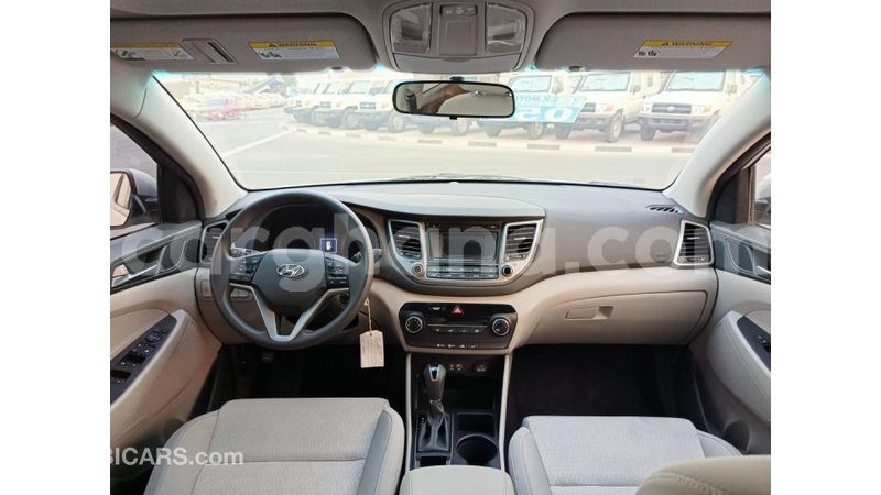 Big with watermark hyundai tucson ashanti import dubai 50173