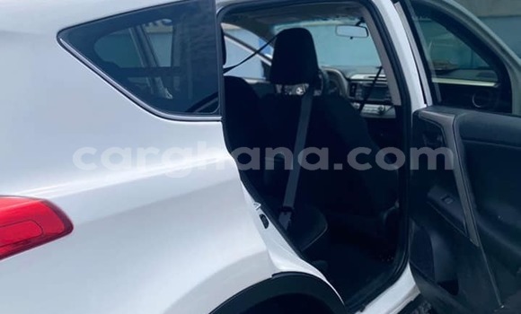 Buy Used Toyota RAV4 White Car in Tema in Greater Accra Buy Used Toyota RAV4 White Car in Tema in Greater Accra