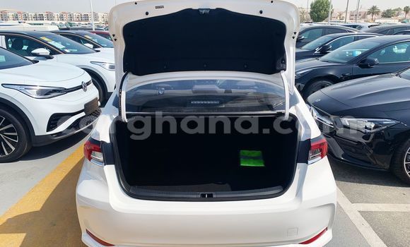 Buy Used Toyota Corolla Spacio White Car in Sekondi–Takoradi Metropolitan in Western Buy Used Toyota Corolla Spacio White Car in Sekondi–Takoradi Metropolitan in Western