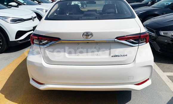 Buy Used Toyota Corolla Spacio White Car in Sekondi–Takoradi Metropolitan in Western Buy Used Toyota Corolla Spacio White Car in Sekondi–Takoradi Metropolitan in Western