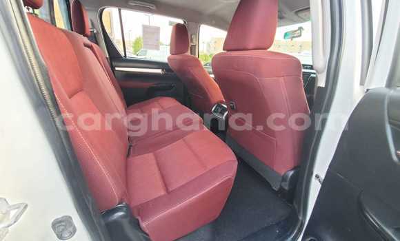 Ra Àlòkù Toyota Hilux funfun Ọkọ̀ in Sekondi–Takoradi Metropolitan ni Oorun Ra Àlòkù Toyota Hilux funfun Ọkọ̀ in Sekondi–Takoradi Metropolitan ni Oorun