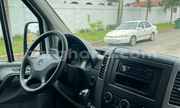Sayi Na hannu Mercedes-Benz 740Li White Mota in Sekondi–Takoradi Metropolitan a Yamma Sayi Na hannu Mercedes-Benz 740Li White Mota in Sekondi–Takoradi Metropolitan a Yamma