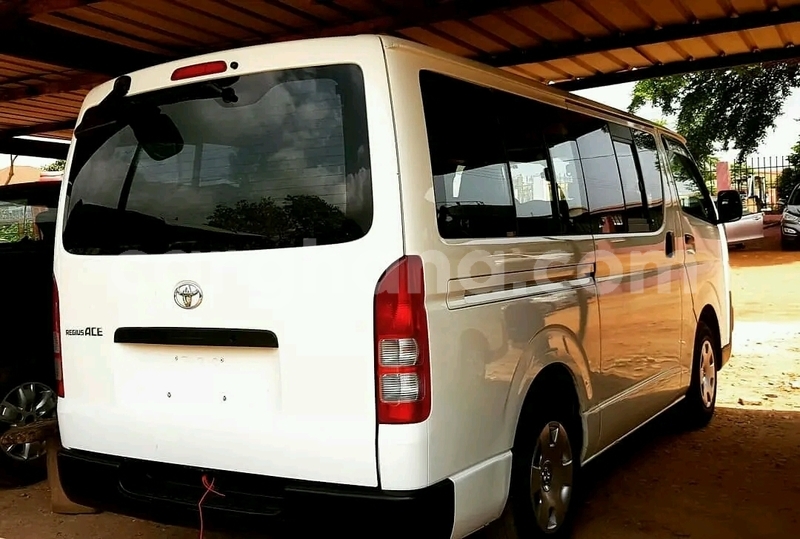 Big with watermark toyota hiace western sekondi takoradi metropolitan 50220