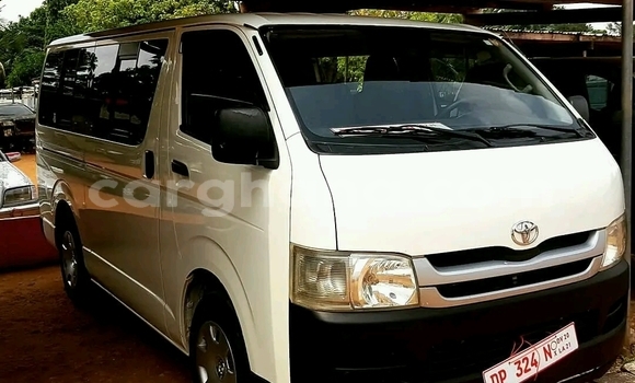 Buy Used Toyota Hiace White Car in Sekondi–Takoradi Metropolitan in Western Buy Used Toyota Hiace White Car in Sekondi–Takoradi Metropolitan in Western