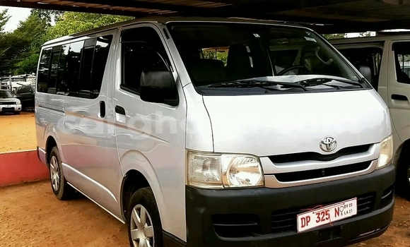 Buy Used Toyota Hiace White Car in Sekondi–Takoradi Metropolitan in Western Buy Used Toyota Hiace White Car in Sekondi–Takoradi Metropolitan in Western
