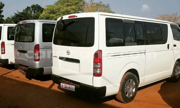 Buy Used Toyota Hiace White Car in Sekondi–Takoradi Metropolitan in Western Buy Used Toyota Hiace White Car in Sekondi–Takoradi Metropolitan in Western