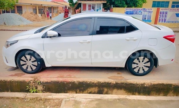 Buy Used Toyota Corolla White Car in Accra in Greater Accra Buy Used Toyota Corolla White Car in Accra in Greater Accra