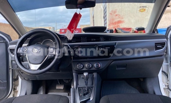 Buy Used Toyota Corolla White Car in Accra in Greater Accra Buy Used Toyota Corolla White Car in Accra in Greater Accra