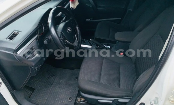 Buy Used Toyota Corolla White Car in Accra in Greater Accra Buy Used Toyota Corolla White Car in Accra in Greater Accra