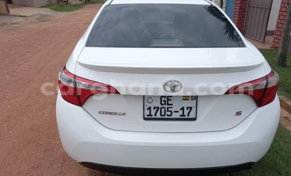 Buy Used Toyota Corolla White Car in Accra in Greater Accra Buy Used Toyota Corolla White Car in Accra in Greater Accra
