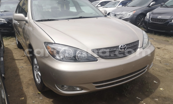 Sayi Na hannu Toyota Camry Brown Mota in Accra a Greater Accra Sayi Na hannu Toyota Camry Brown Mota in Accra a Greater Accra