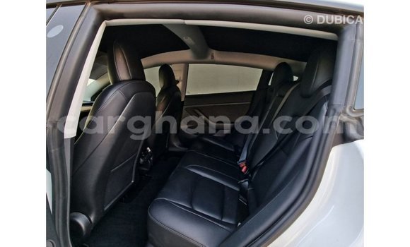 Ra Imported Tesla Model 3 funfun Ọkọ̀ in Import - Dubai ni Ashanti Ra Imported Tesla Model 3 funfun Ọkọ̀ in Import - Dubai ni Ashanti
