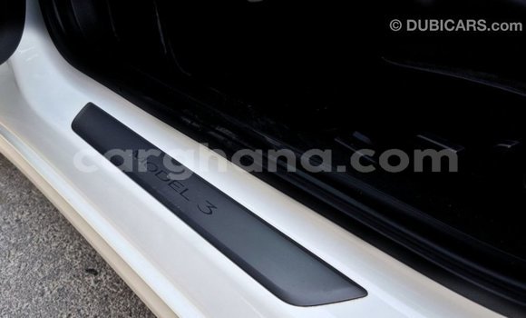 Ra Imported Tesla Model 3 funfun Ọkọ̀ in Import - Dubai ni Ashanti Ra Imported Tesla Model 3 funfun Ọkọ̀ in Import - Dubai ni Ashanti