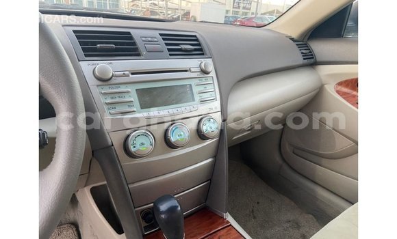 Ra Imported Toyota Camry funfun Ọkọ̀ in Import - Dubai ni Ashanti Ra Imported Toyota Camry funfun Ọkọ̀ in Import - Dubai ni Ashanti
