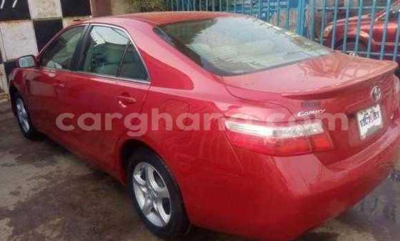 Sayi Na hannu Toyota Camry Red Mota in Accra a Greater Accra Sayi Na hannu Toyota Camry Red Mota in Accra a Greater Accra