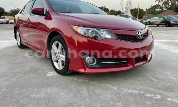 Sayi Na hannu Toyota Camry Red Mota in Accra a Greater Accra