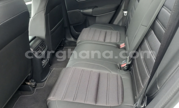 Buy Used Honda CR–V White Car in Accra in Greater Accra Buy Used Honda CR–V White Car in Accra in Greater Accra