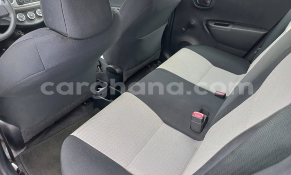Ra Àlòkù Toyota Yaris Silver Ọkọ̀ in Accra ni Greater Accra Ra Àlòkù Toyota Yaris Silver Ọkọ̀ in Accra ni Greater Accra