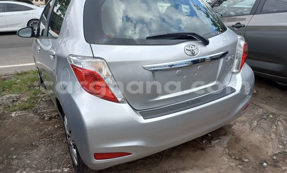 Ra Àlòkù Toyota Yaris Silver Ọkọ̀ in Accra ni Greater Accra Ra Àlòkù Toyota Yaris Silver Ọkọ̀ in Accra ni Greater Accra