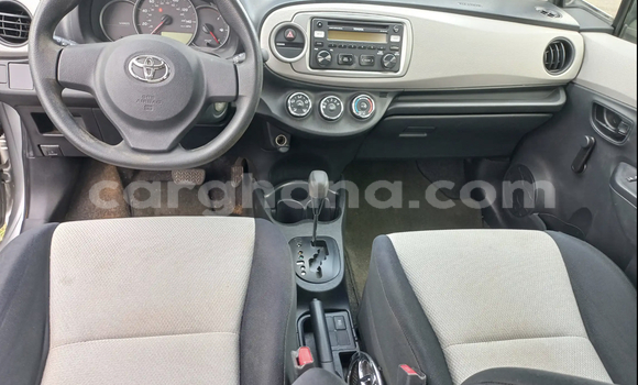 Ra Àlòkù Toyota Yaris Silver Ọkọ̀ in Accra ni Greater Accra Ra Àlòkù Toyota Yaris Silver Ọkọ̀ in Accra ni Greater Accra