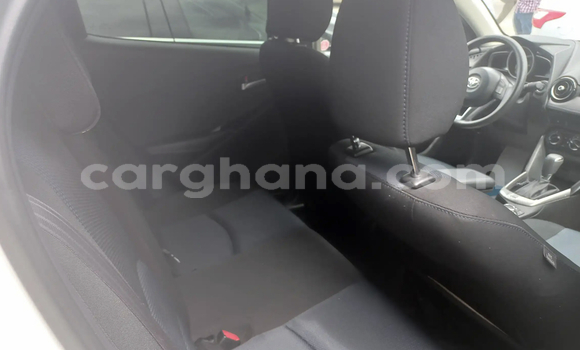 Sayi Na hannu Toyota Yaris White Mota in Accra a Greater Accra Sayi Na hannu Toyota Yaris White Mota in Accra a Greater Accra