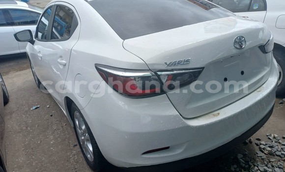 Sayi Na hannu Toyota Yaris White Mota in Accra a Greater Accra Sayi Na hannu Toyota Yaris White Mota in Accra a Greater Accra