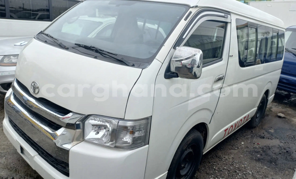 Buy Used Toyota Hiace White Car in Accra in Greater Accra Buy Used Toyota Hiace White Car in Accra in Greater Accra