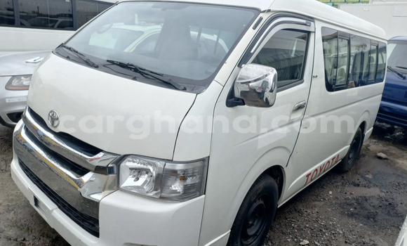 Buy Used Toyota Hiace White Car in Accra in Greater Accra Buy Used Toyota Hiace White Car in Accra in Greater Accra