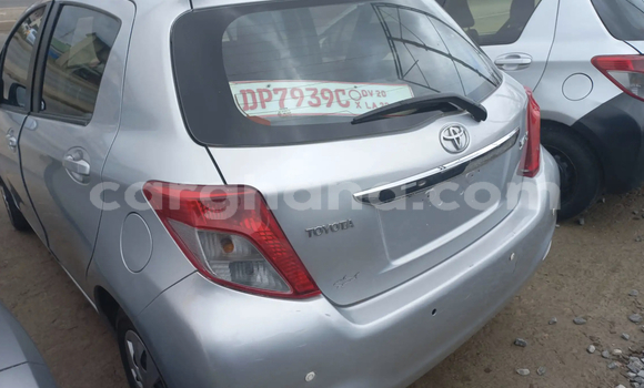 Sayi Na hannu Toyota Yaris Azurfa Mota in Accra a Greater Accra Sayi Na hannu Toyota Yaris Azurfa Mota in Accra a Greater Accra