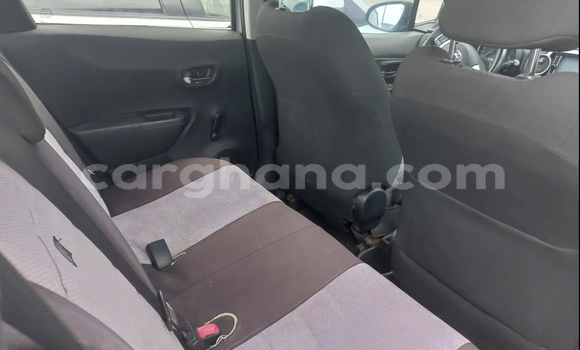 Sayi Na hannu Toyota Yaris Azurfa Mota in Accra a Greater Accra Sayi Na hannu Toyota Yaris Azurfa Mota in Accra a Greater Accra
