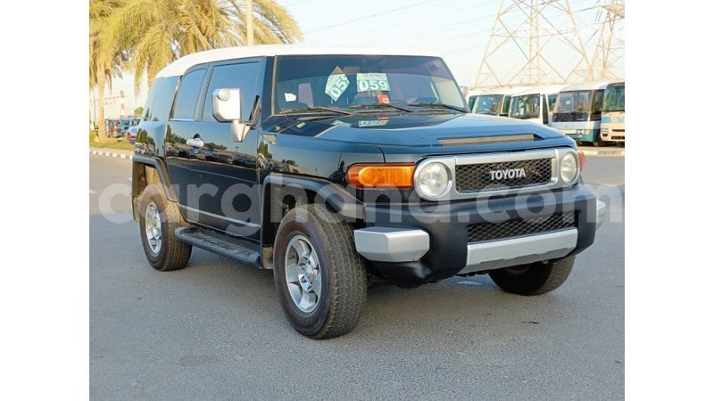 Big with watermark toyota fj cruiser ashanti import dubai 50313